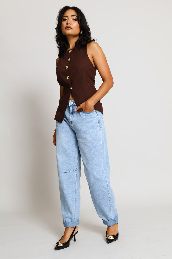 Hi Waist Raw Hem Barrel Denim - Light Wash