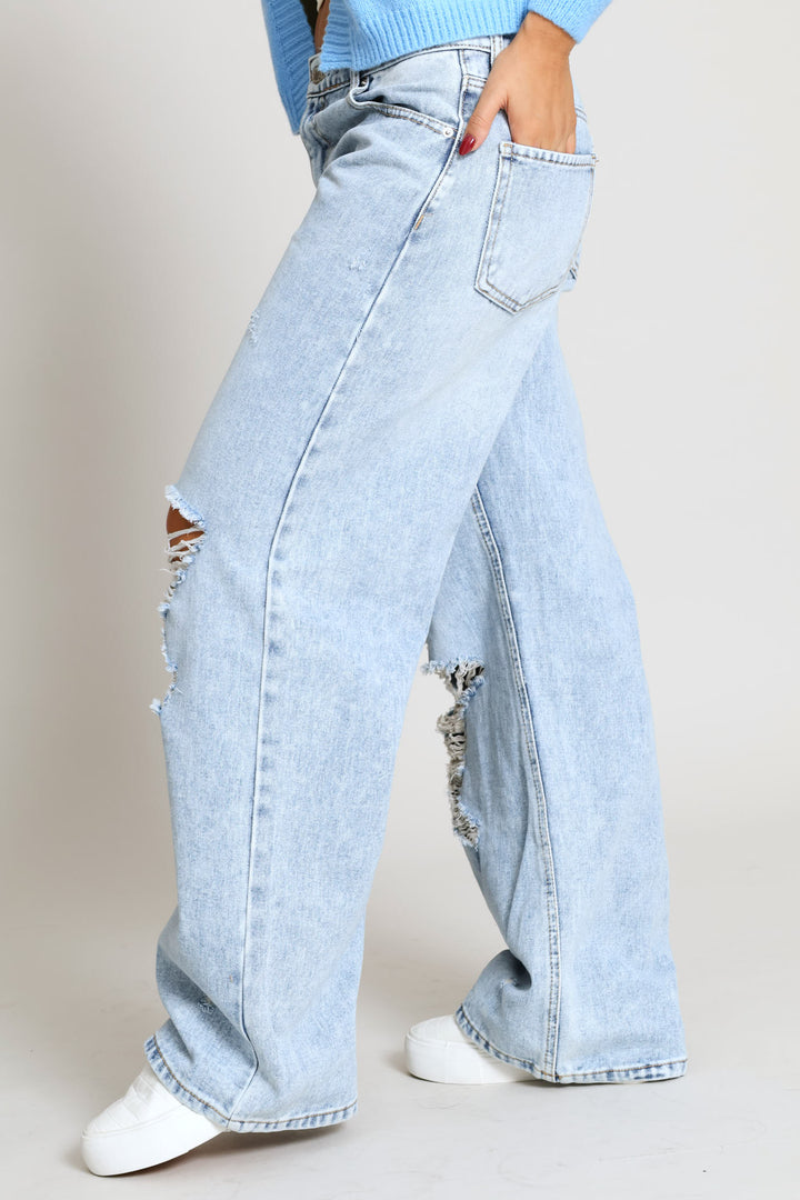 Ripped Boyfriend Jean - Salty Mid Wash