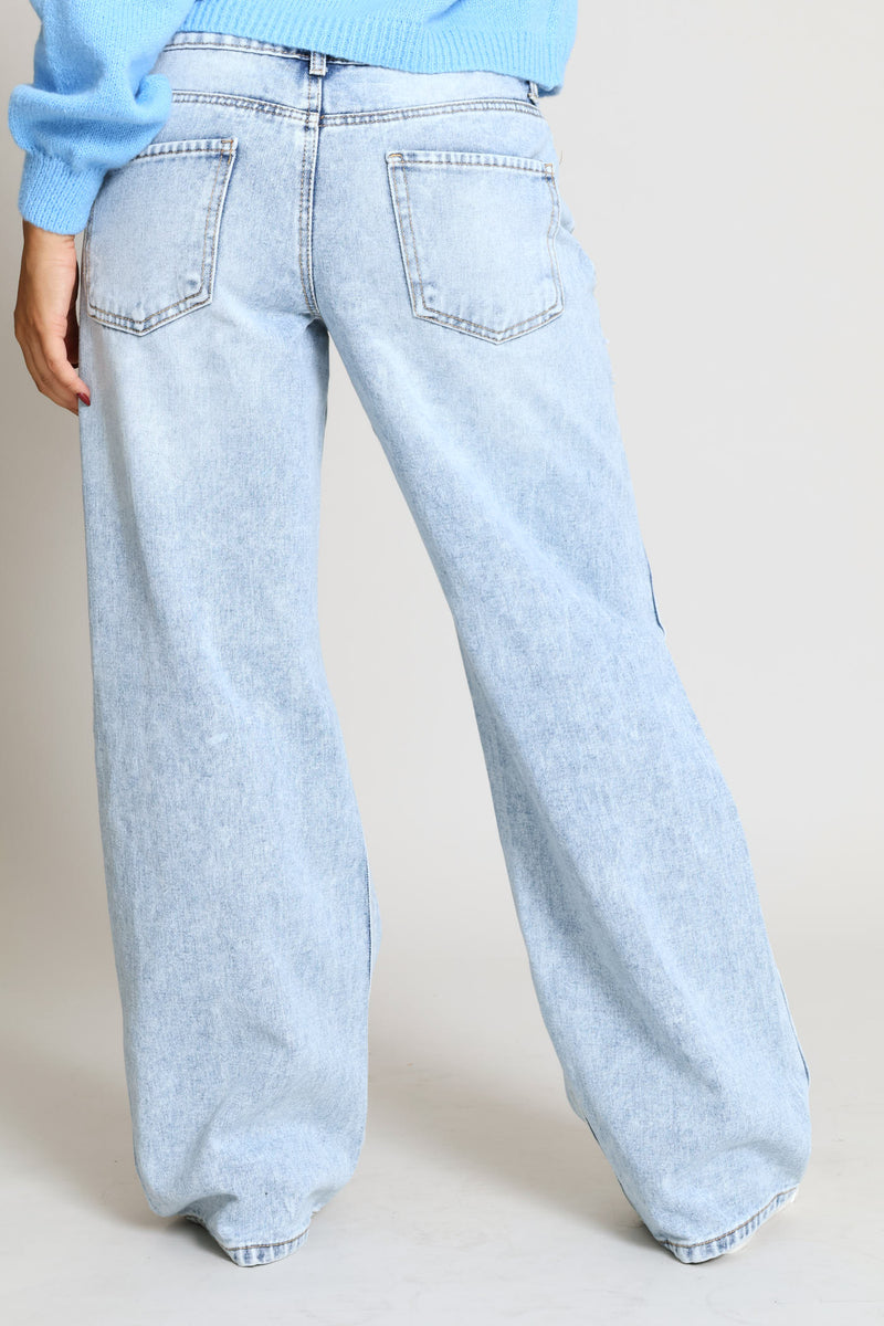 Ripped Boyfriend Jean - Salty Mid Wash