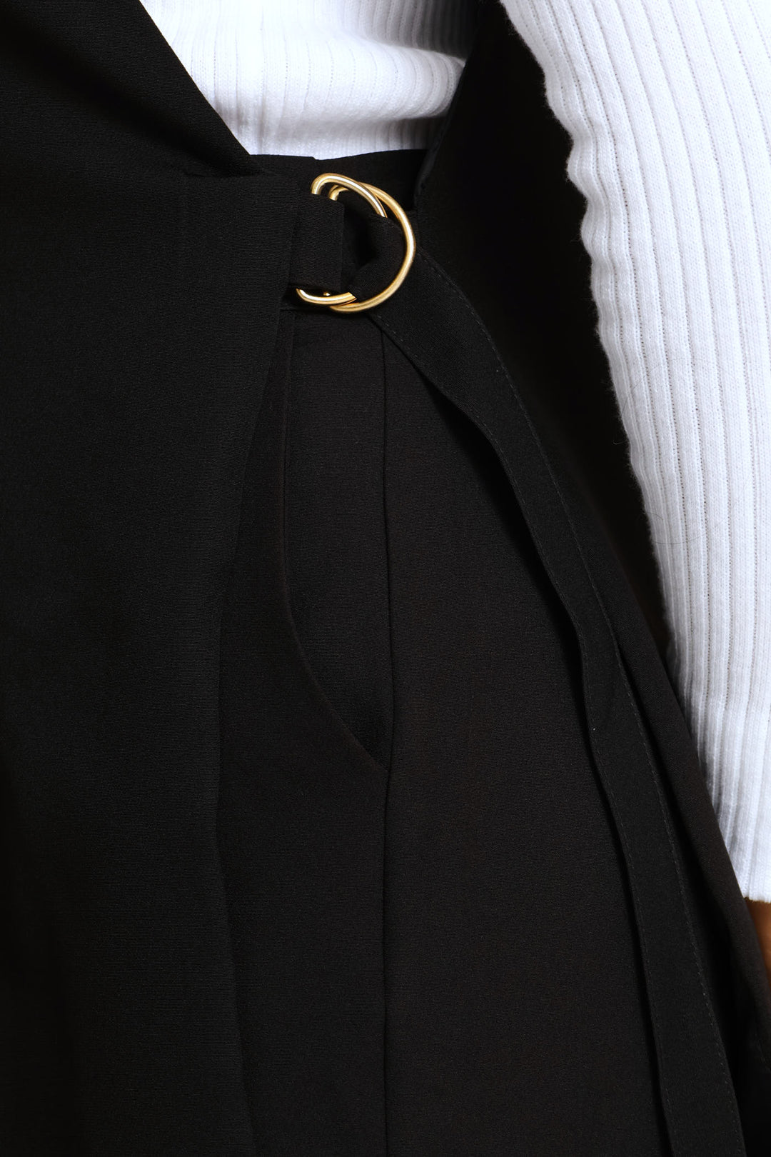 D-Ring Sleeveless Blazer - Black