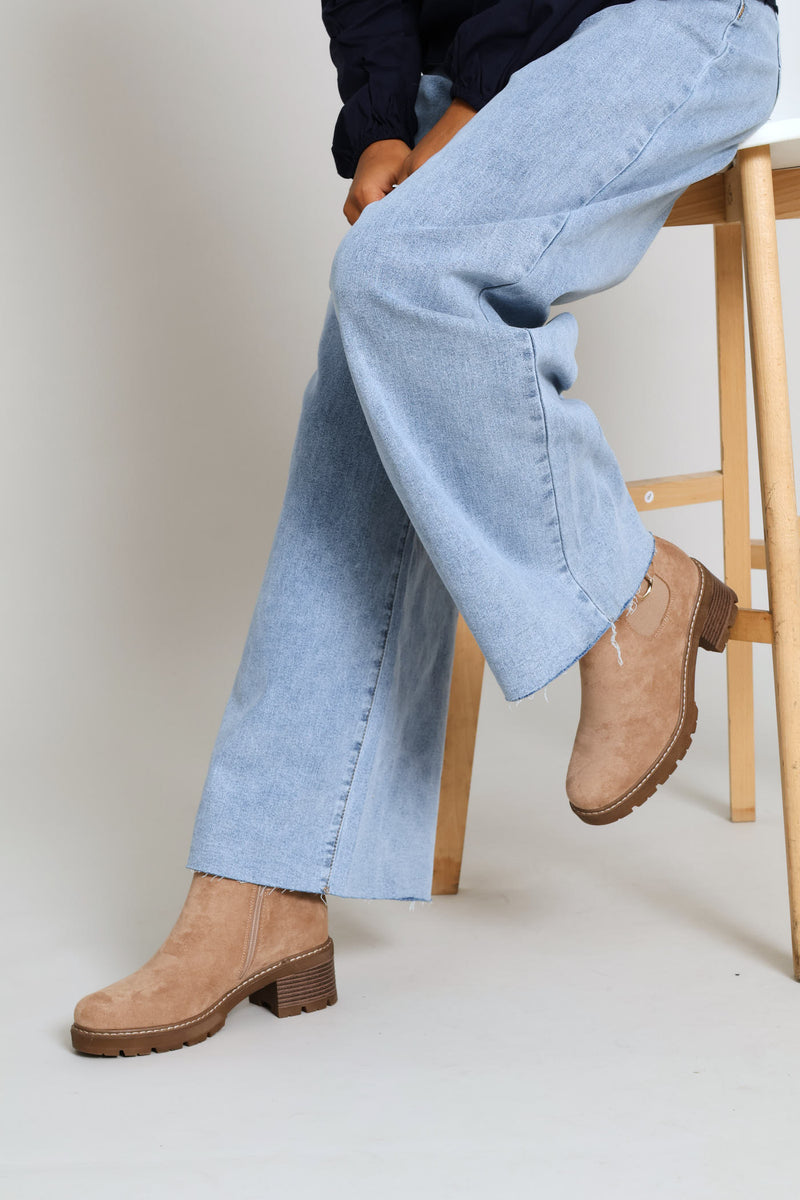 Ring Detail Chunky Suede Chelsea Boot - Taupe