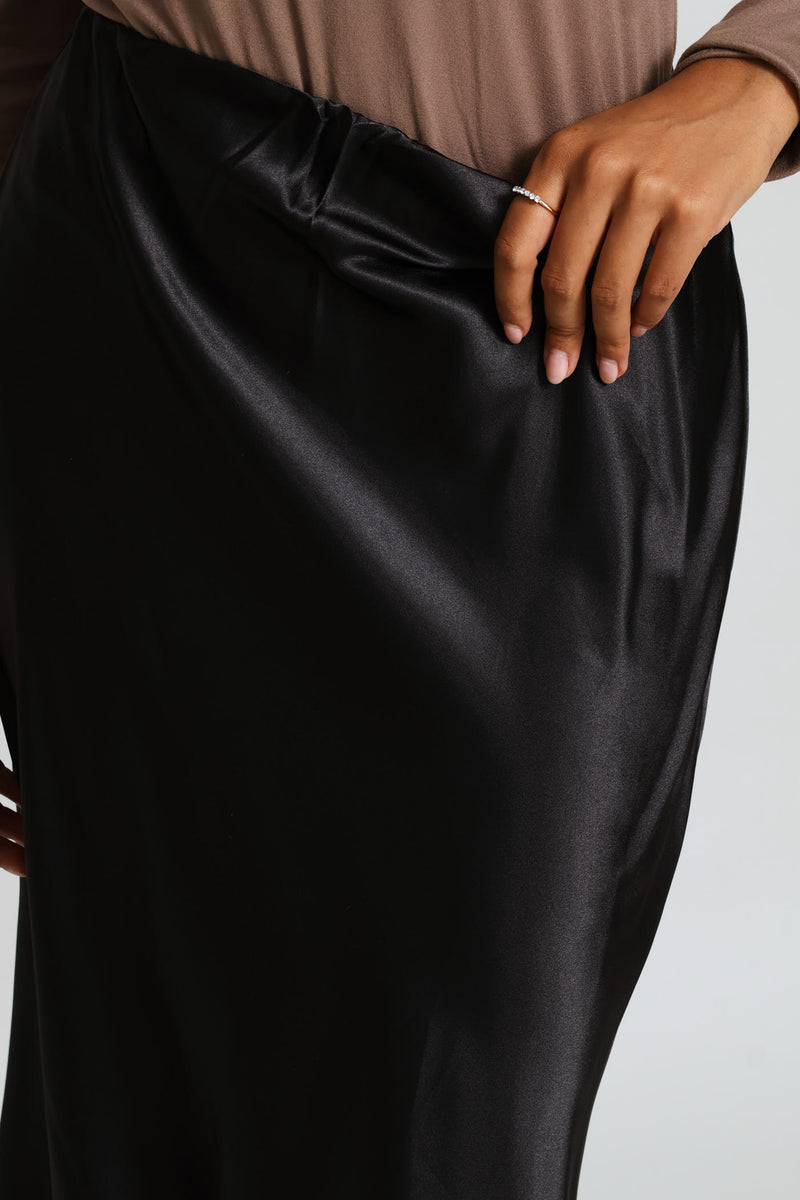 Classic Bias Cut Midi Skirt - Black