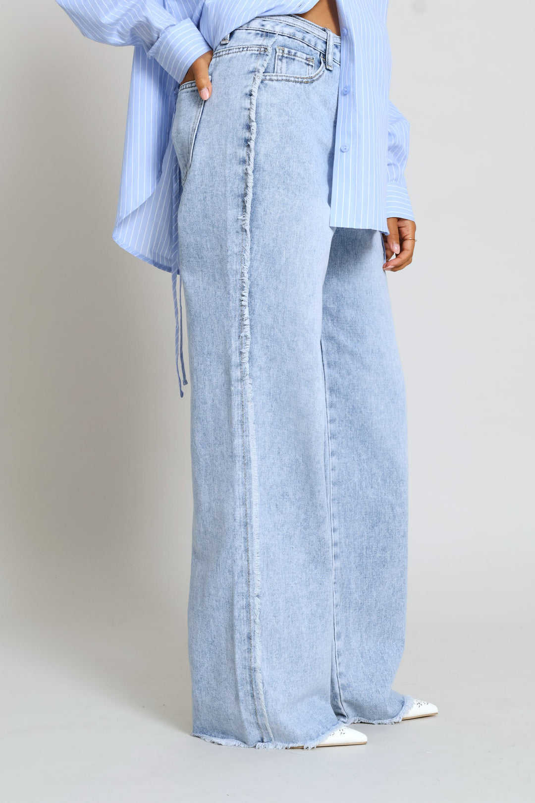 Hi-Rise Self Belt Frayed Side & Hem Wide Leg Denim - Light Wash