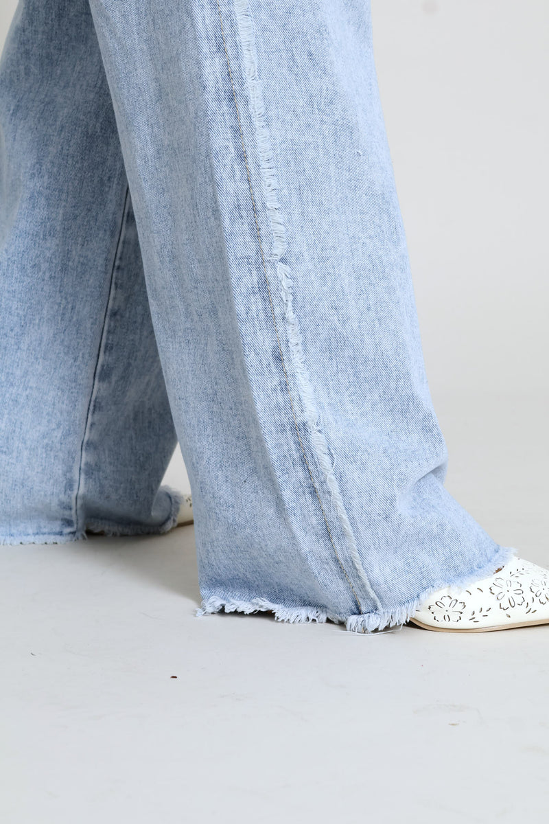 Hi-Rise Self Belt Frayed Side & Hem Wide Leg Denim - Light Wash
