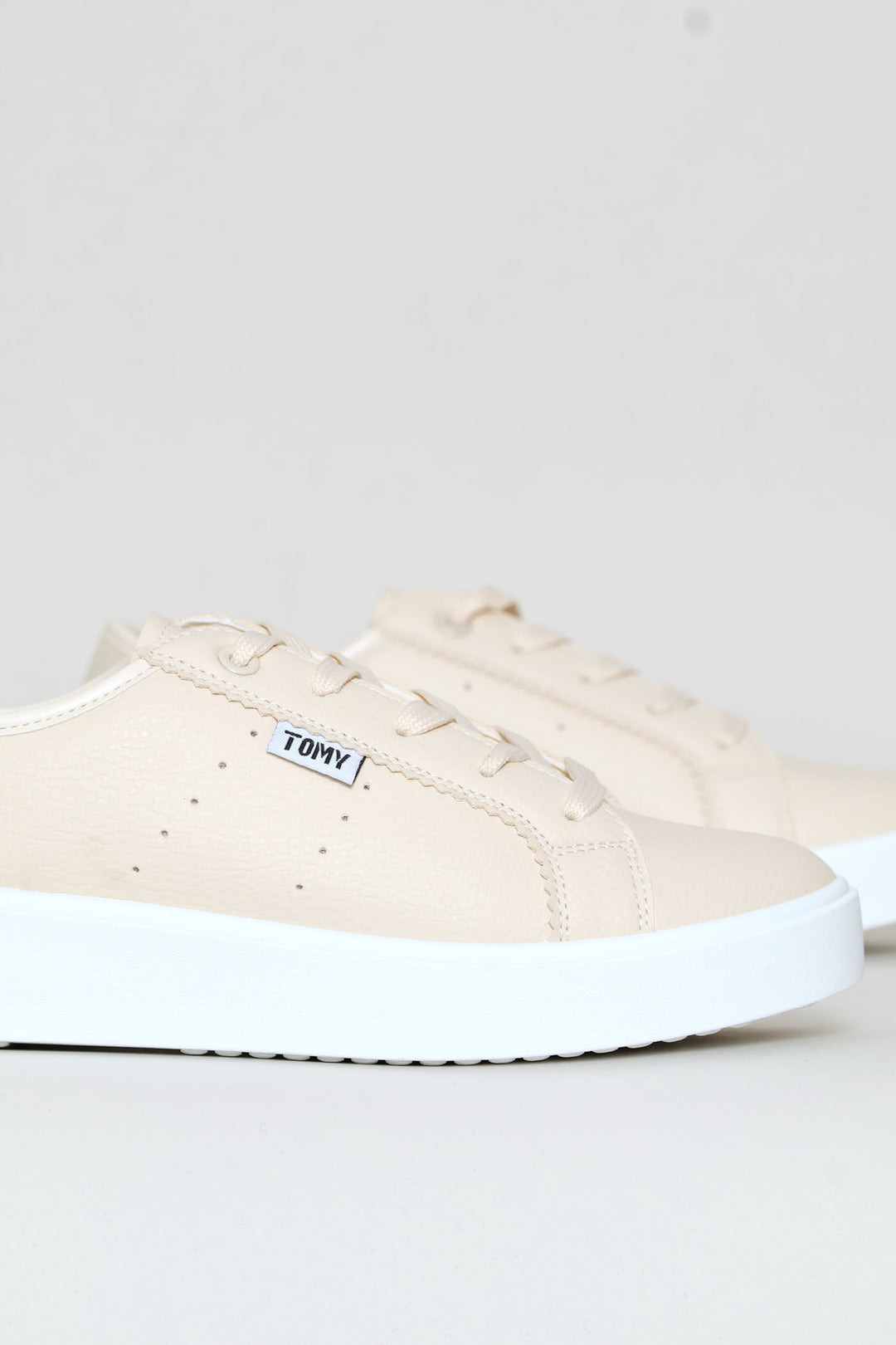Ivy Lace Up Platform Sneaker - Beige