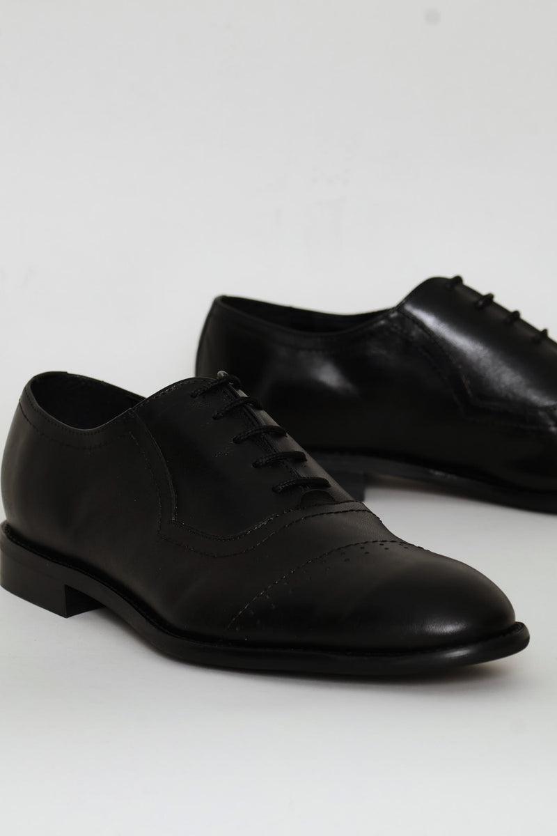 Punched Detail Oxford Lace Up Shoe - Black