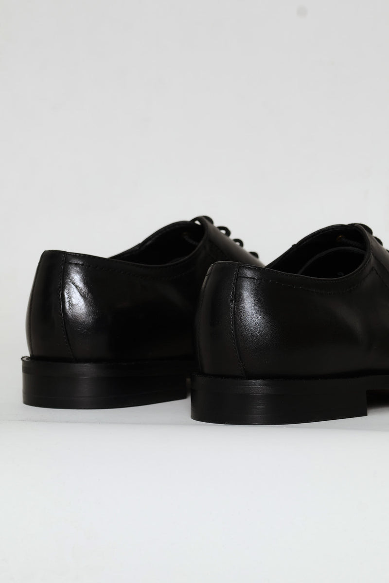 Punched Detail Oxford Lace Up Shoe - Black