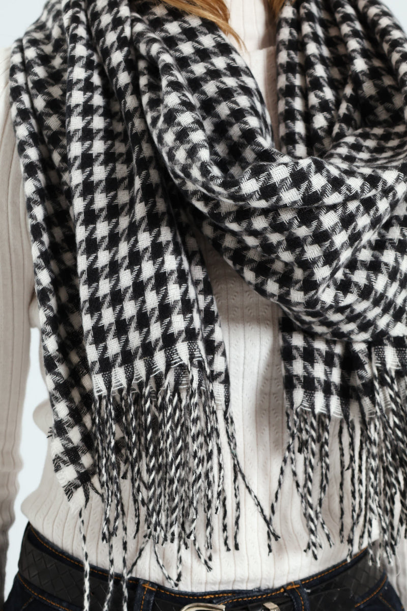 Houndstooth Tassel Scarf - Black/White