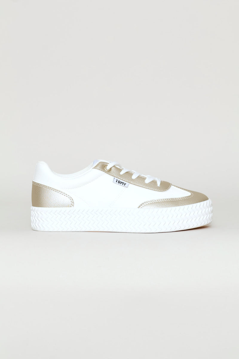 Lace Up Platfrorm Sneaker - White