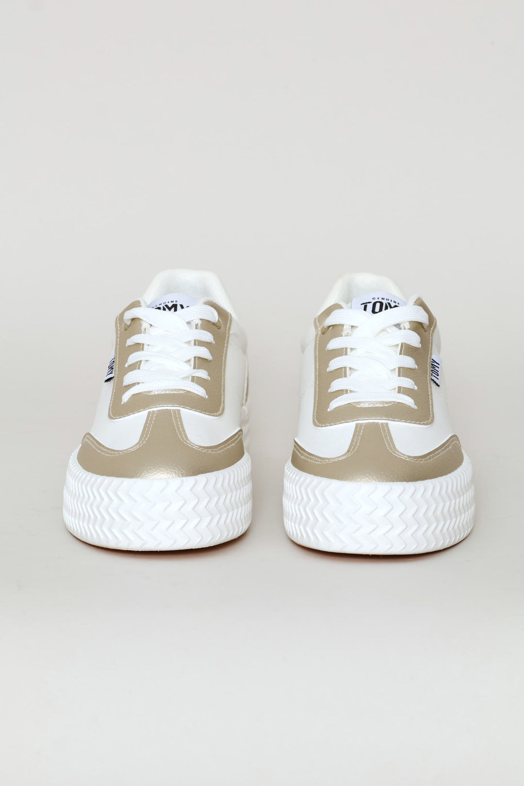 Lace Up Platfrorm Sneaker - White