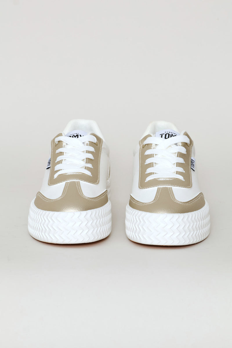 Lace Up Platfrorm Sneaker - White