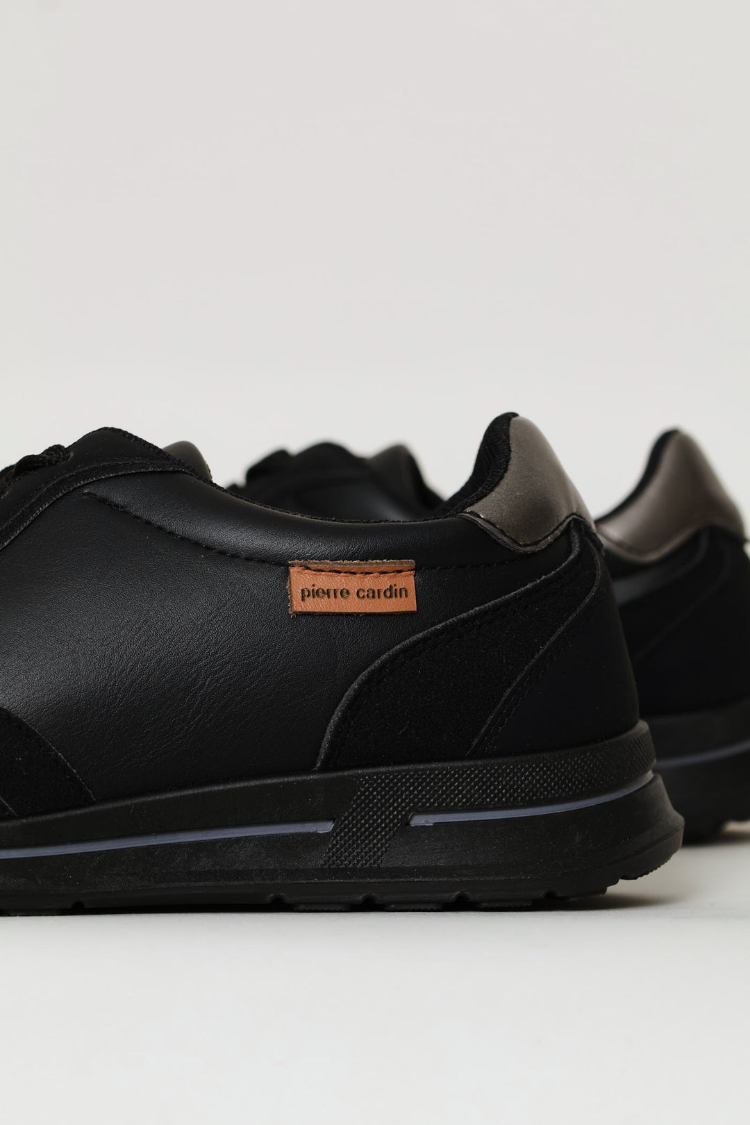 Suede Sneaker - Black