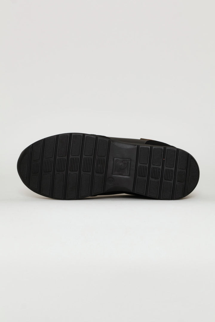 Suede Sneaker - Black