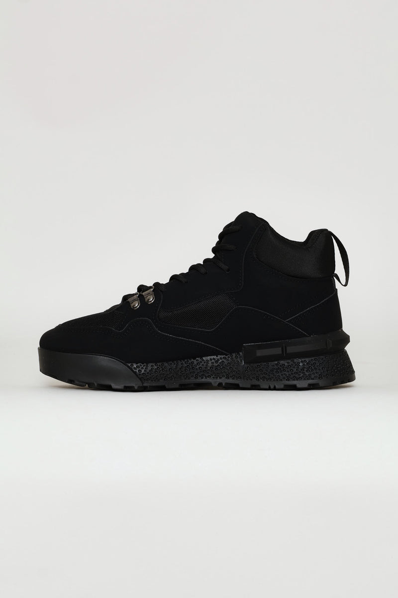 Play 18 Nubuck Mesh Sneaker - Black
