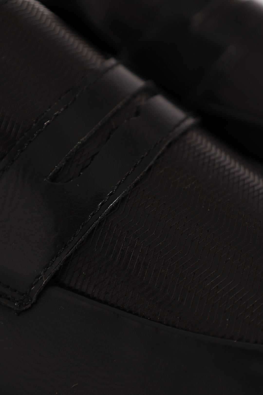 Laser Detail Penny Smart Shoe - Black