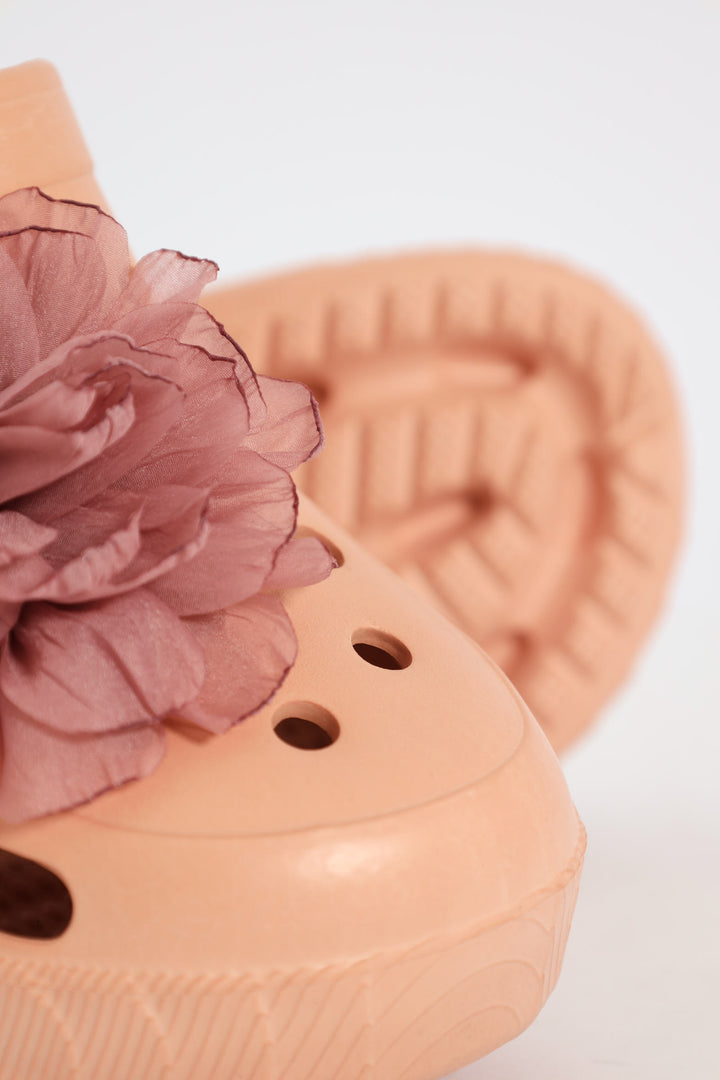 Bumper With Floral Detail Clog - Mink
