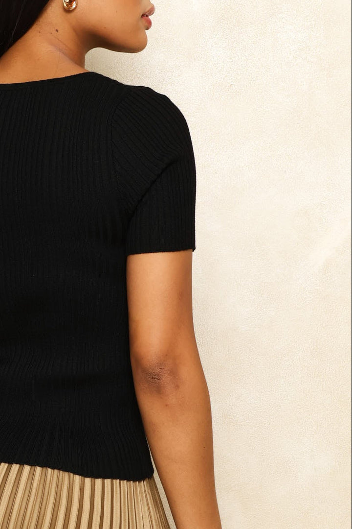 V-Neck Textured Pullover - Black