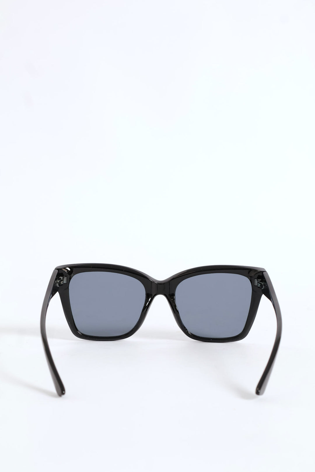 Smoke Lens Sunglasses - Black