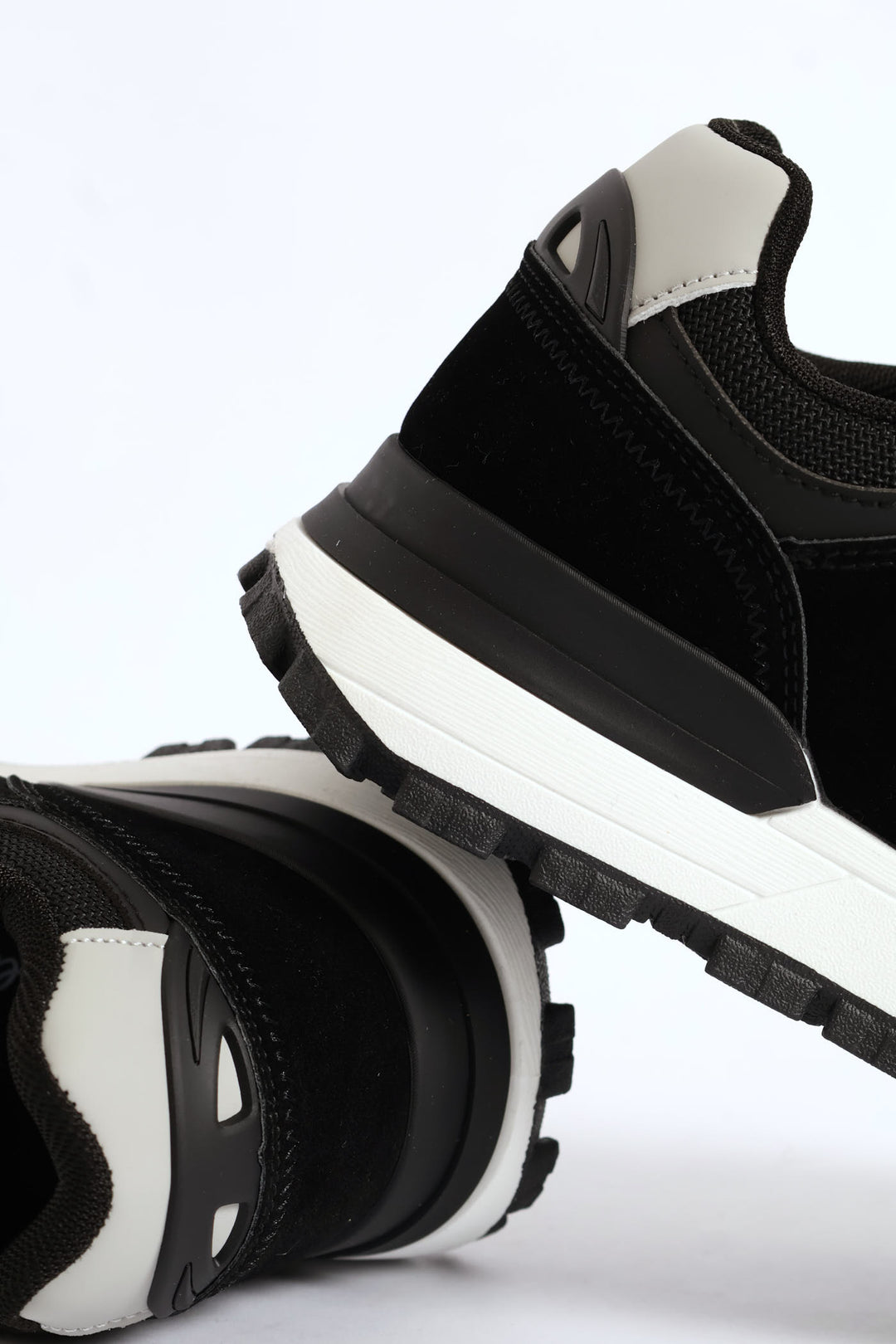 Retro Runner - Black