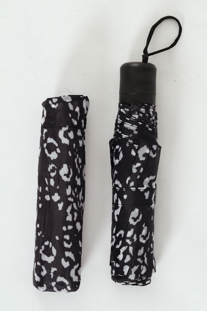 Petal Printed Umbrella - Black/White