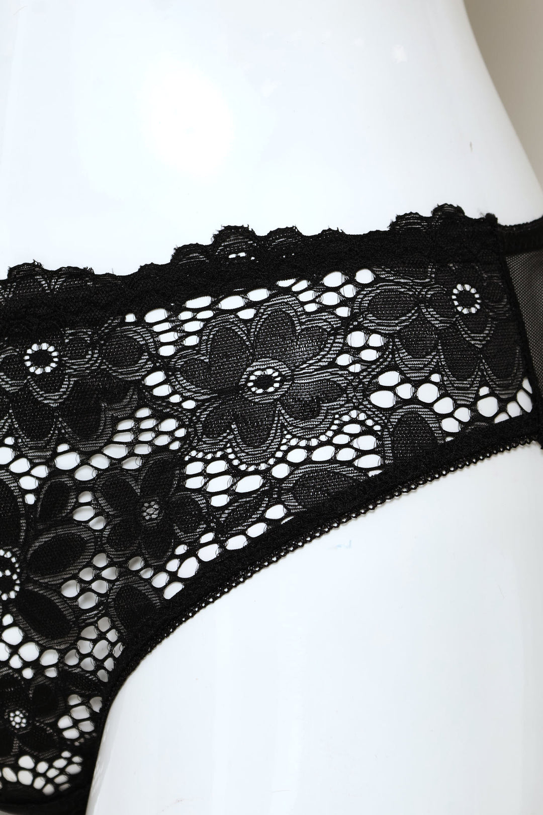 Full Lace Bikini Panty - Black