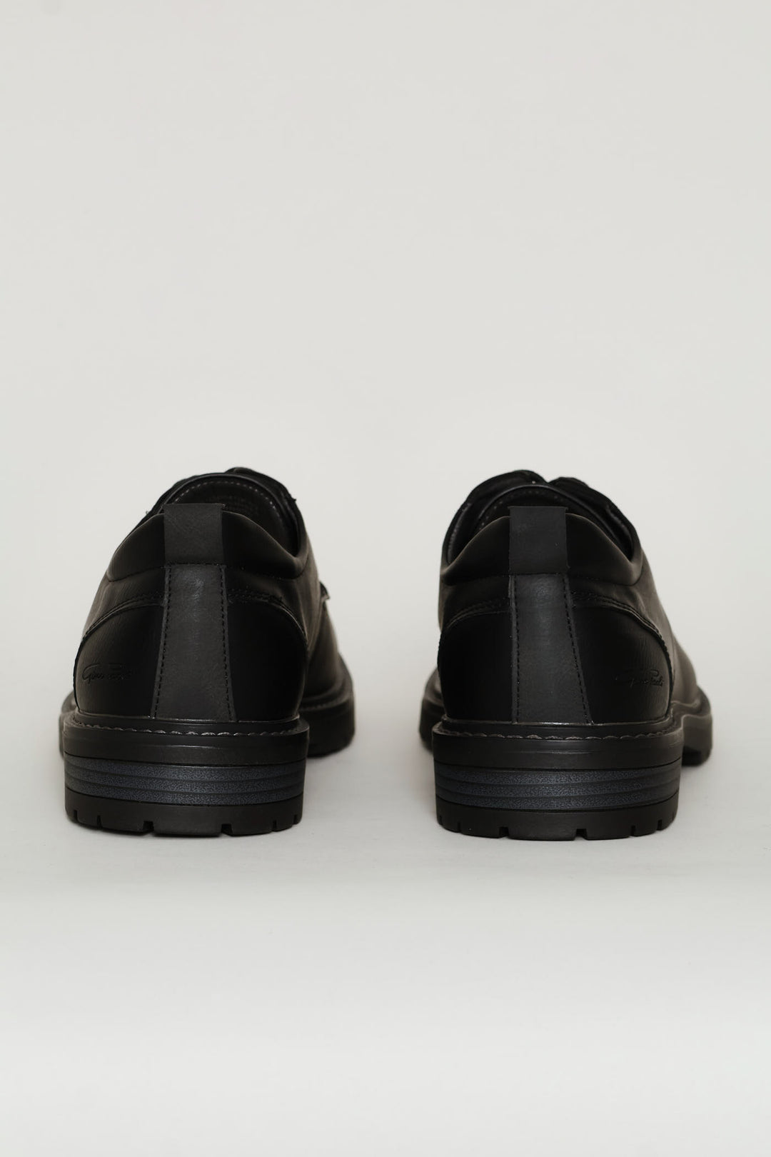 Round Toe Smart Casual Derby Shoe - Black
