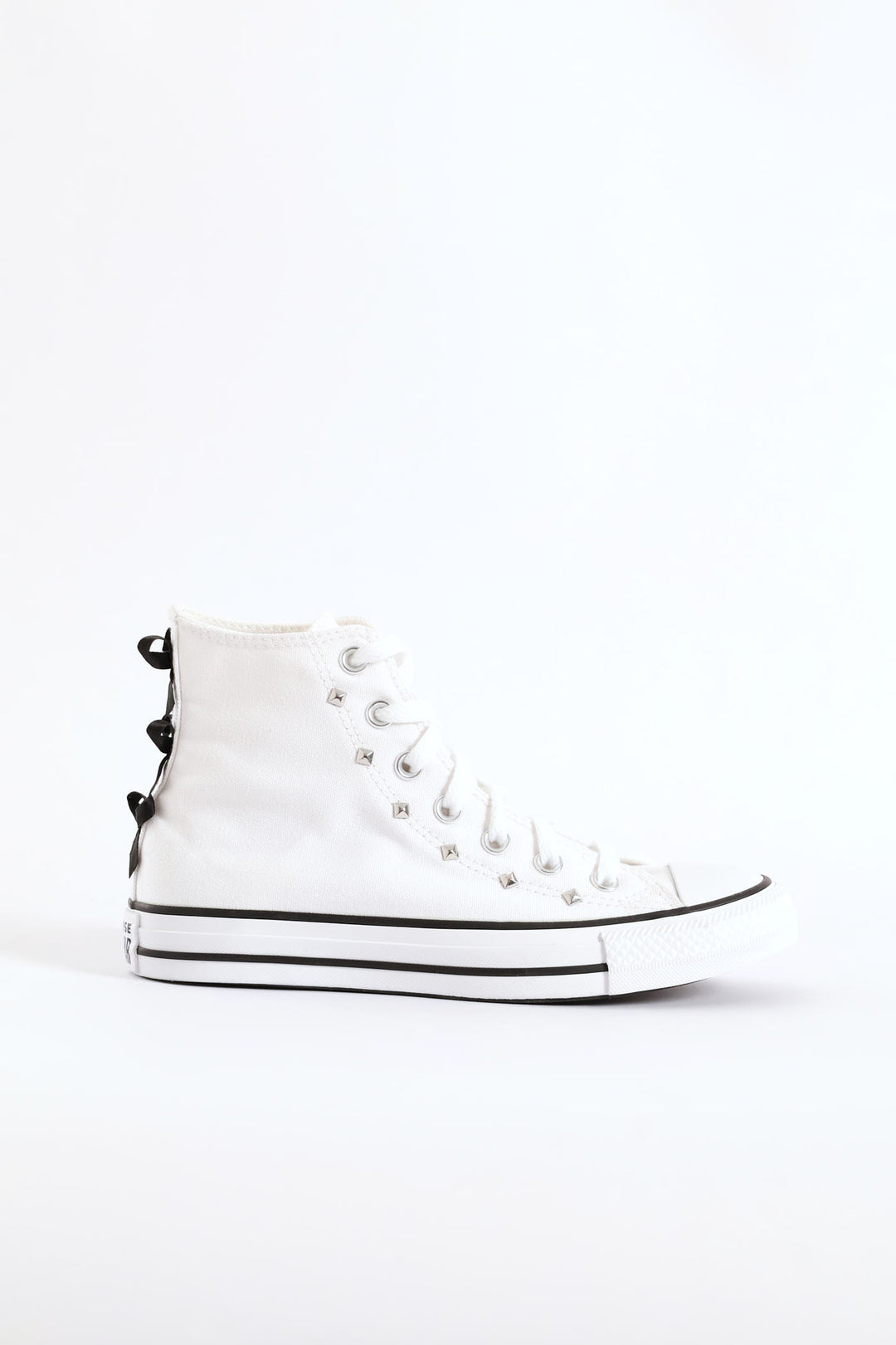 Chuck Taylor All Star Bows & Studs Sneaker - White