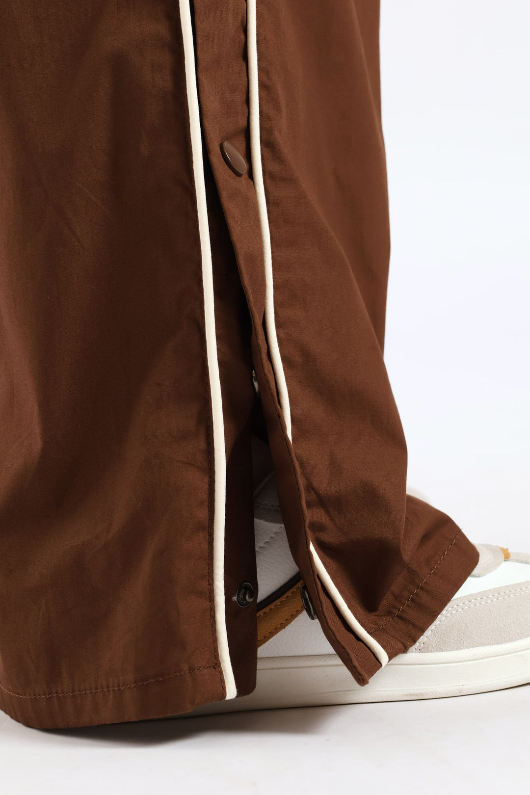 Girls Contrast Piping Side Poppers Parachute Pants - Brown