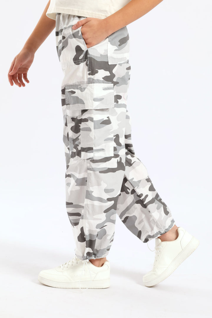Girls Camo Parachute Pants - Grey