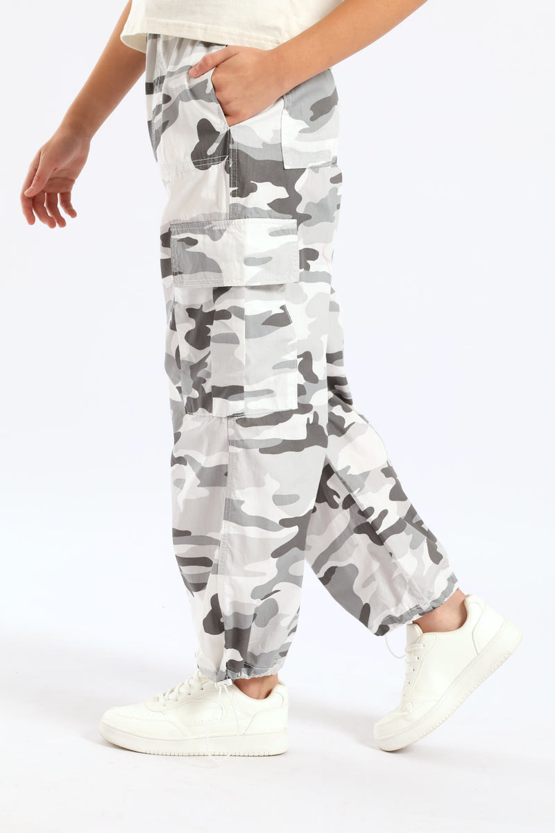 Girls Camo Parachute Pants - Grey