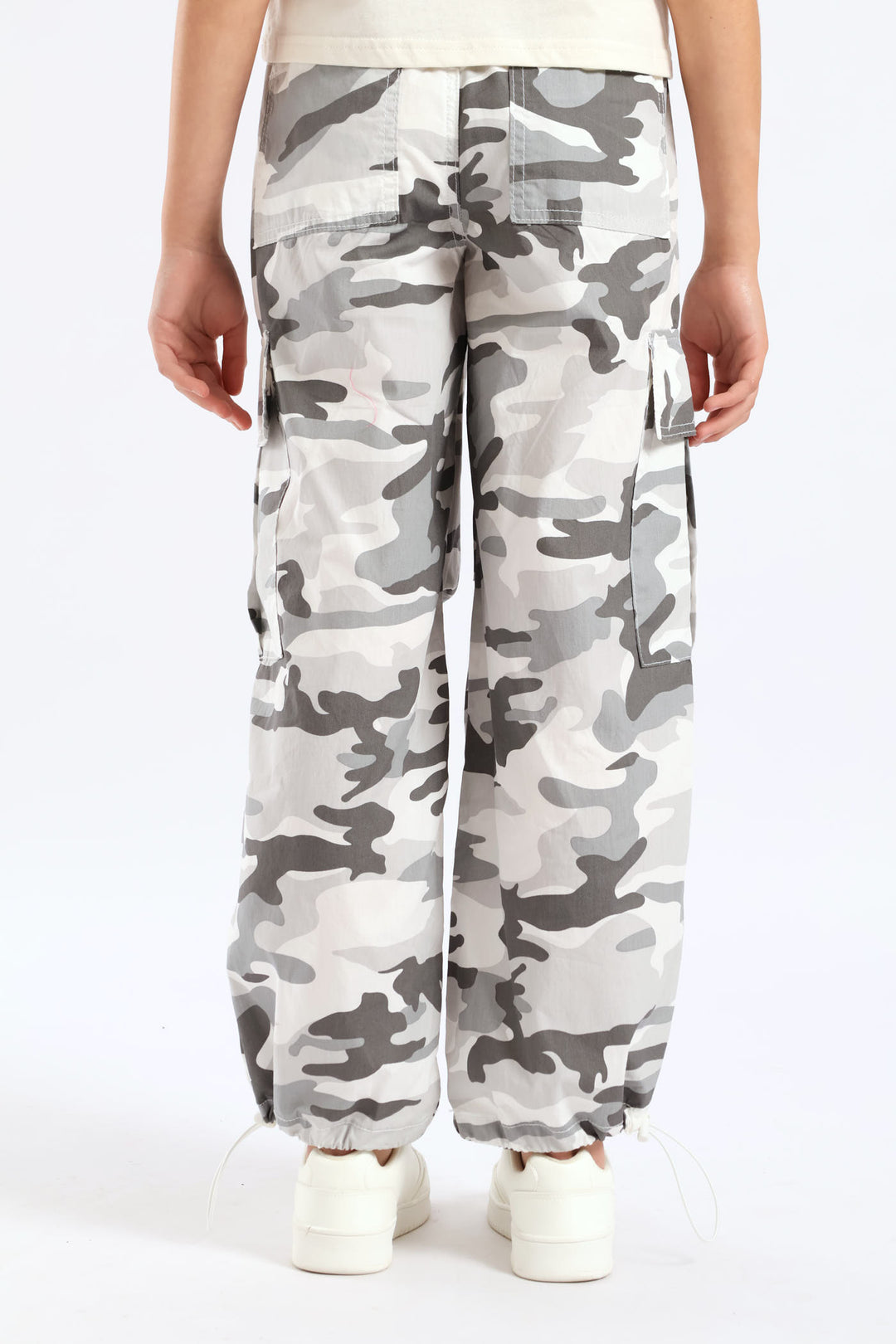 Girls Camo Parachute Pants - Grey
