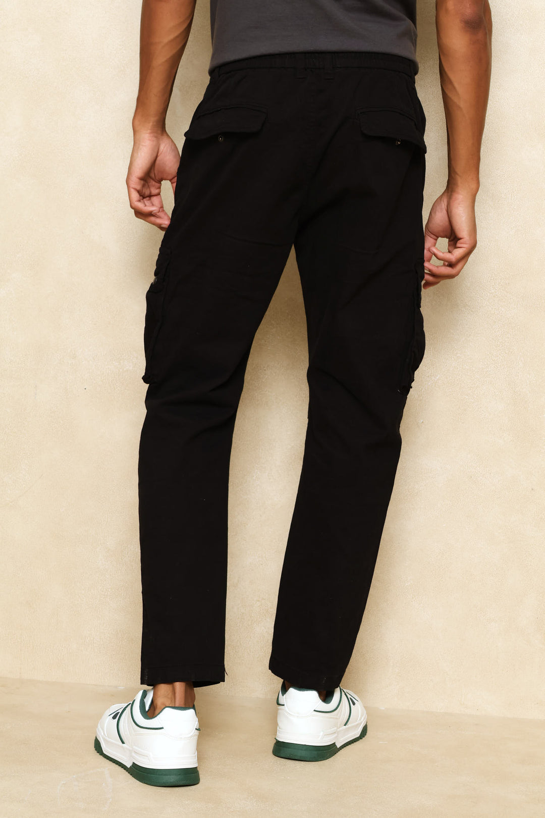 Zip Pocket Detail Cargo Pant - Black