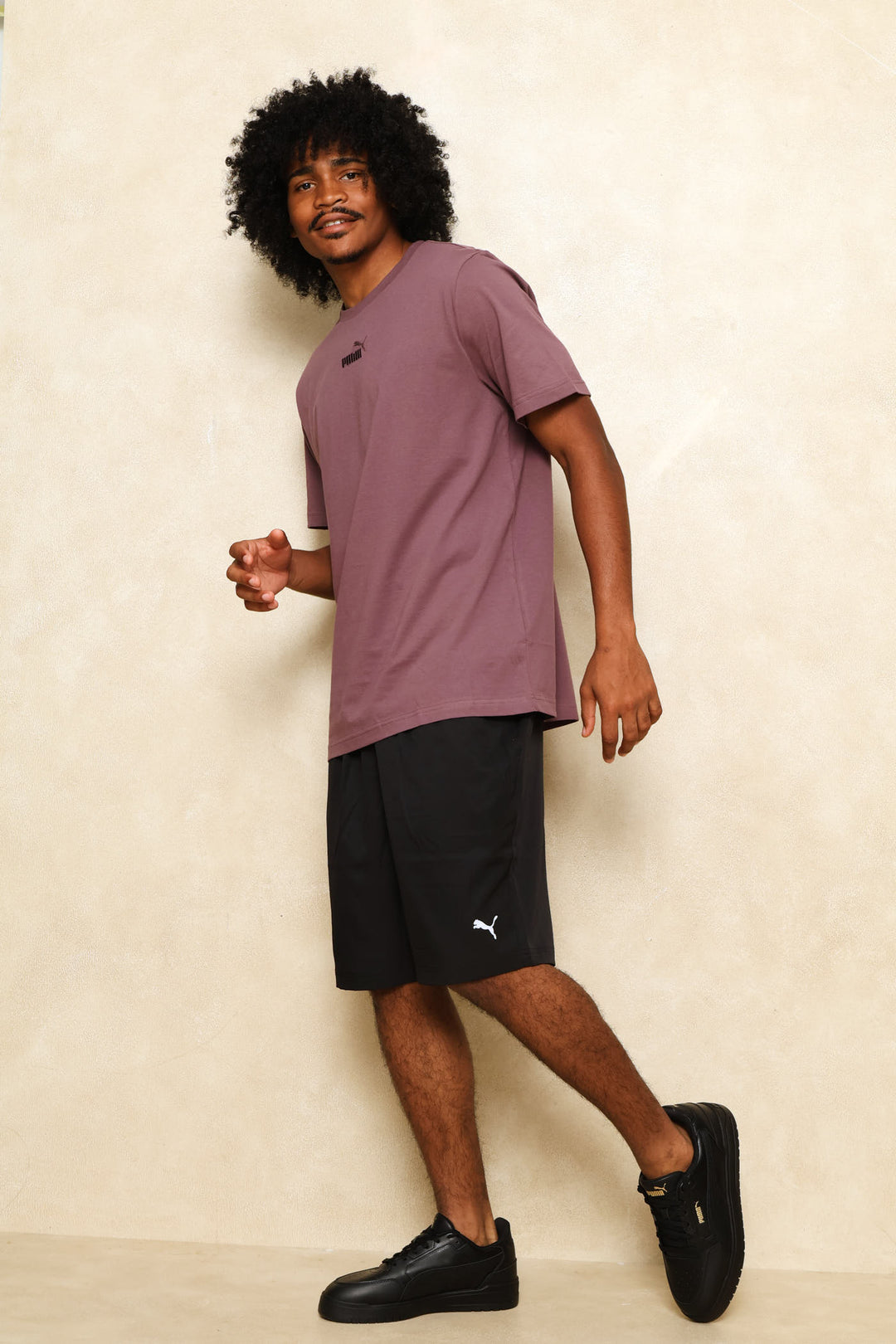 Essential Woven 9" Shorts - Black