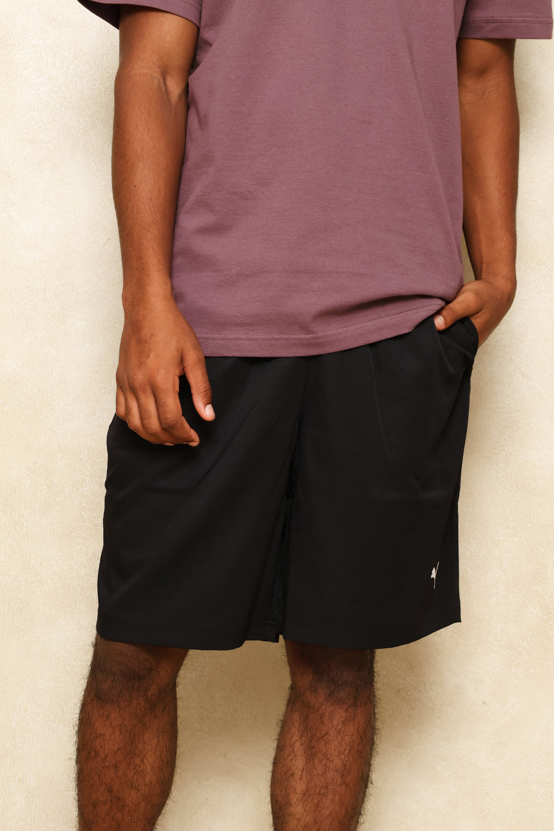 Essential Woven 9" Shorts - Black