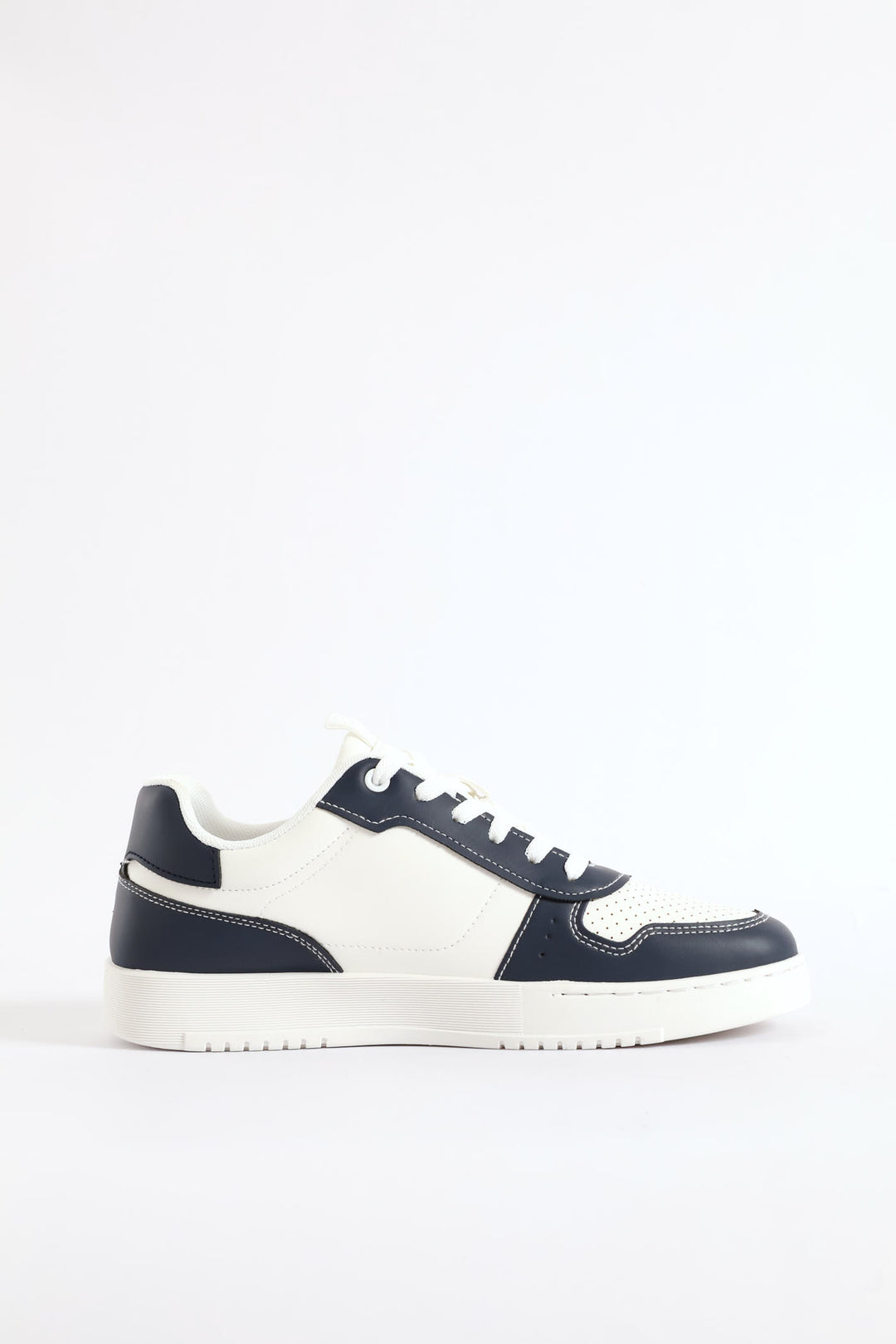 Ua Vector 1 Nubuck Sneaker - White/Navy