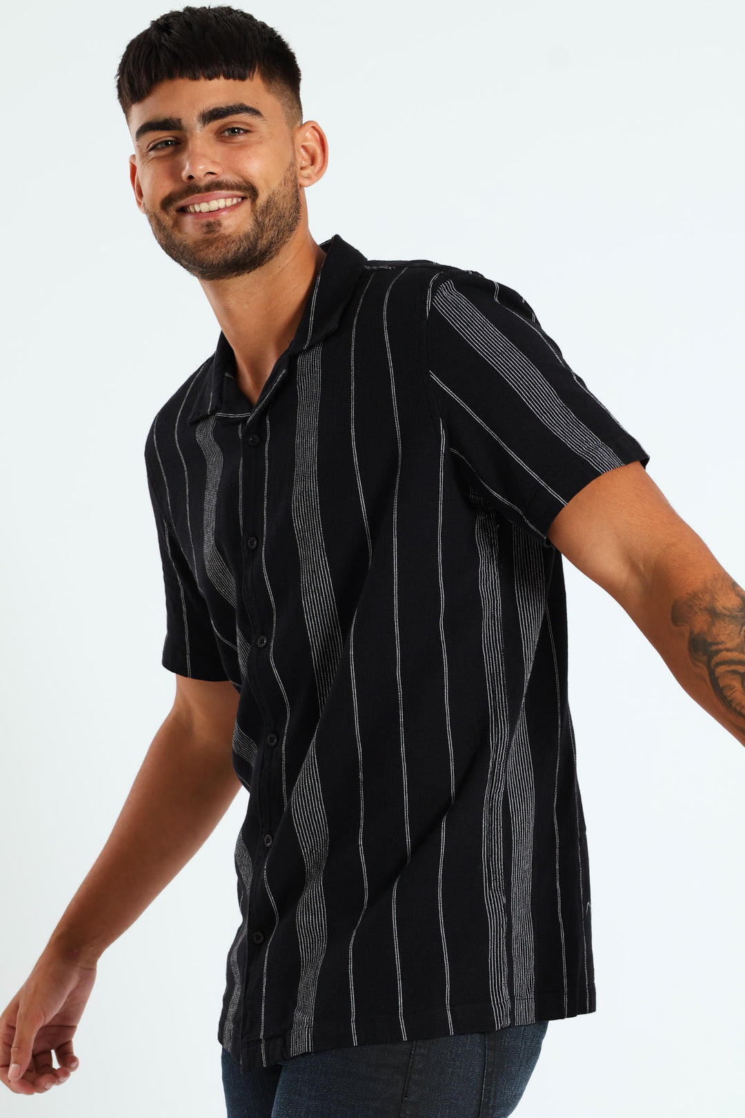 Thin Stripe Surf Interest Shirt - Black