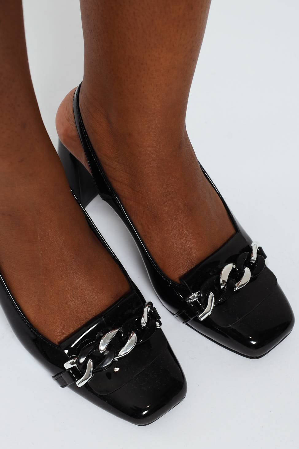 Block Mule Heel With Chain - Black