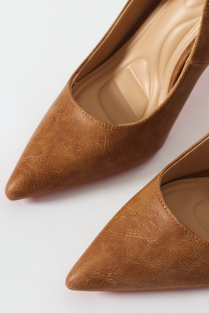 Lola 23 Scalloped PU Court Stiletto Heel - Tan