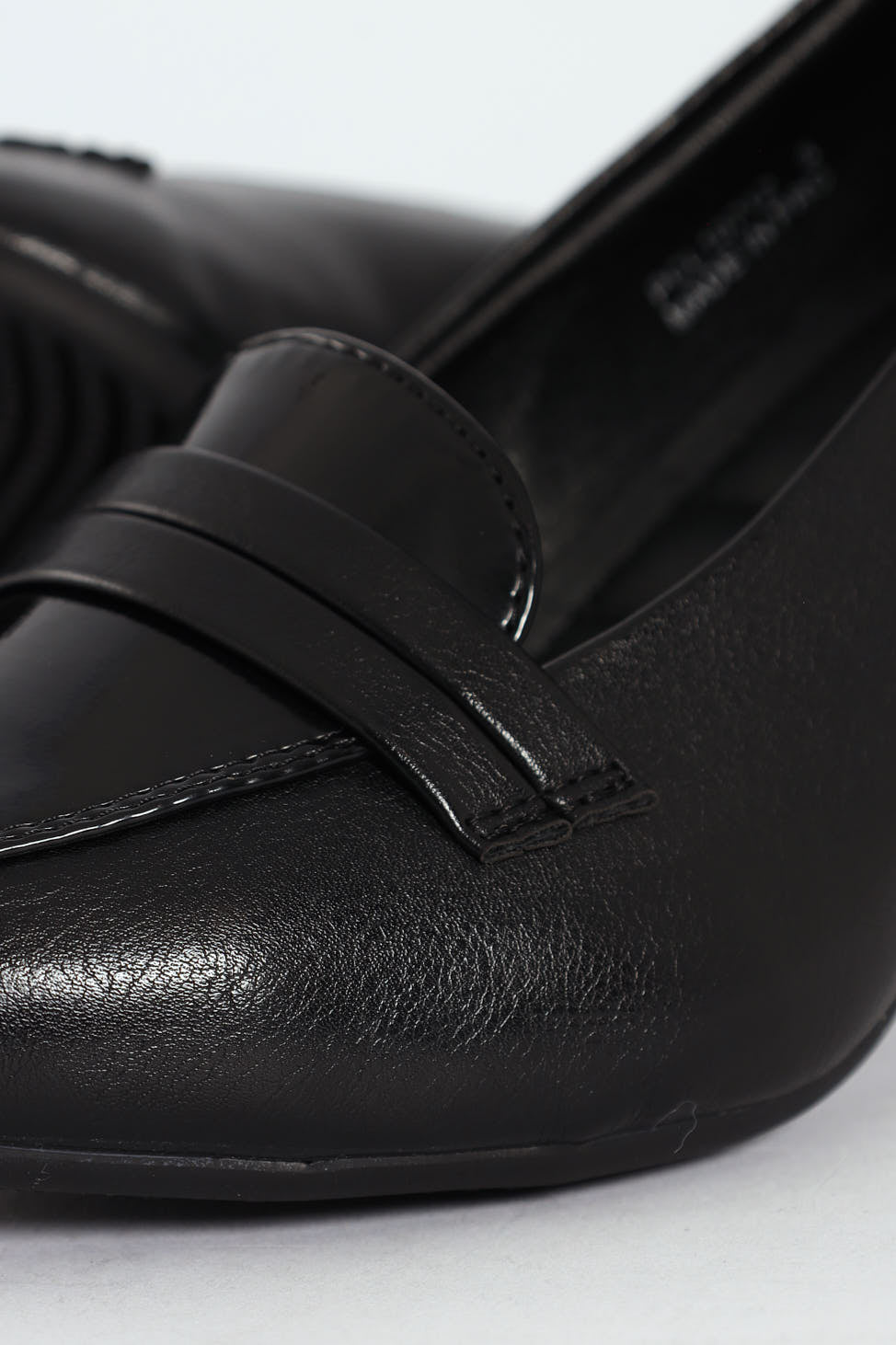 Dina Pointed Toe Mocassin Detail Upper Court Heel - Black