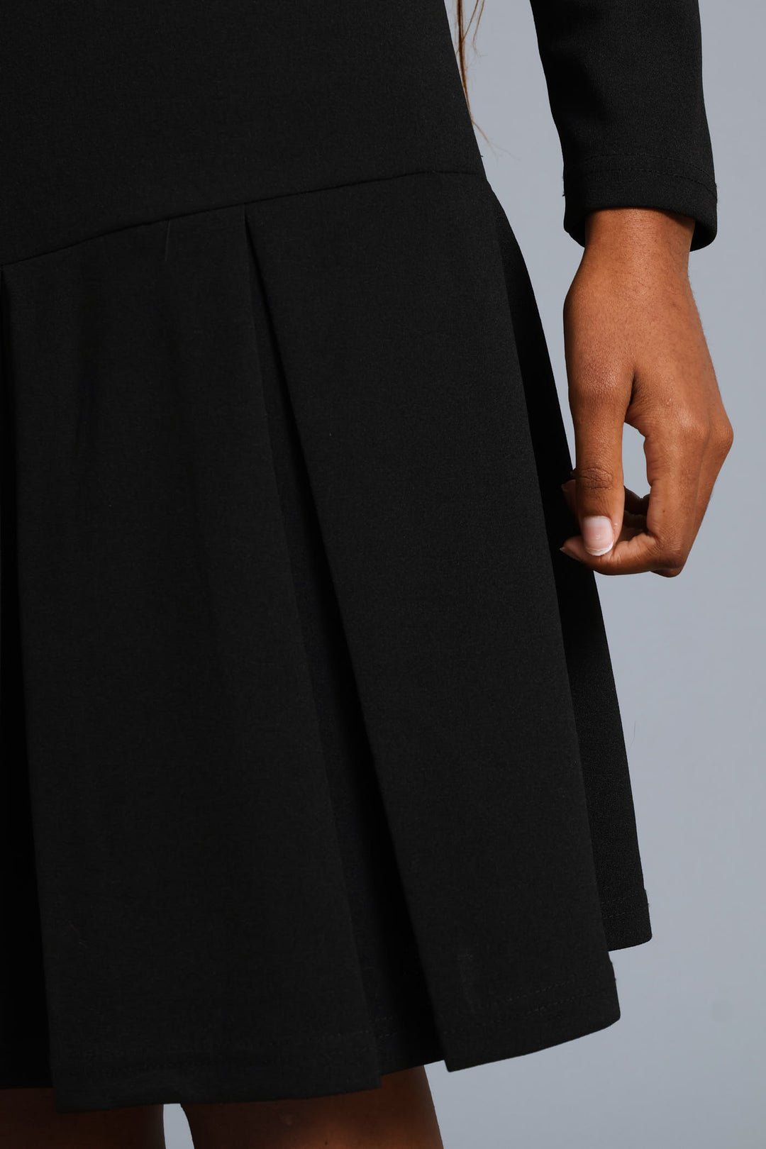 Box Pleated Hem Shift Dress - Black
