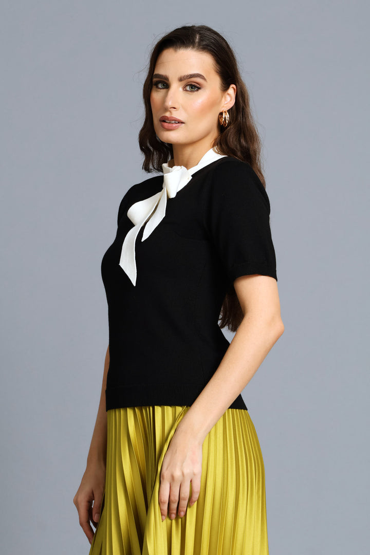 Kitty Bow Contrast Pullover - Black/Cream