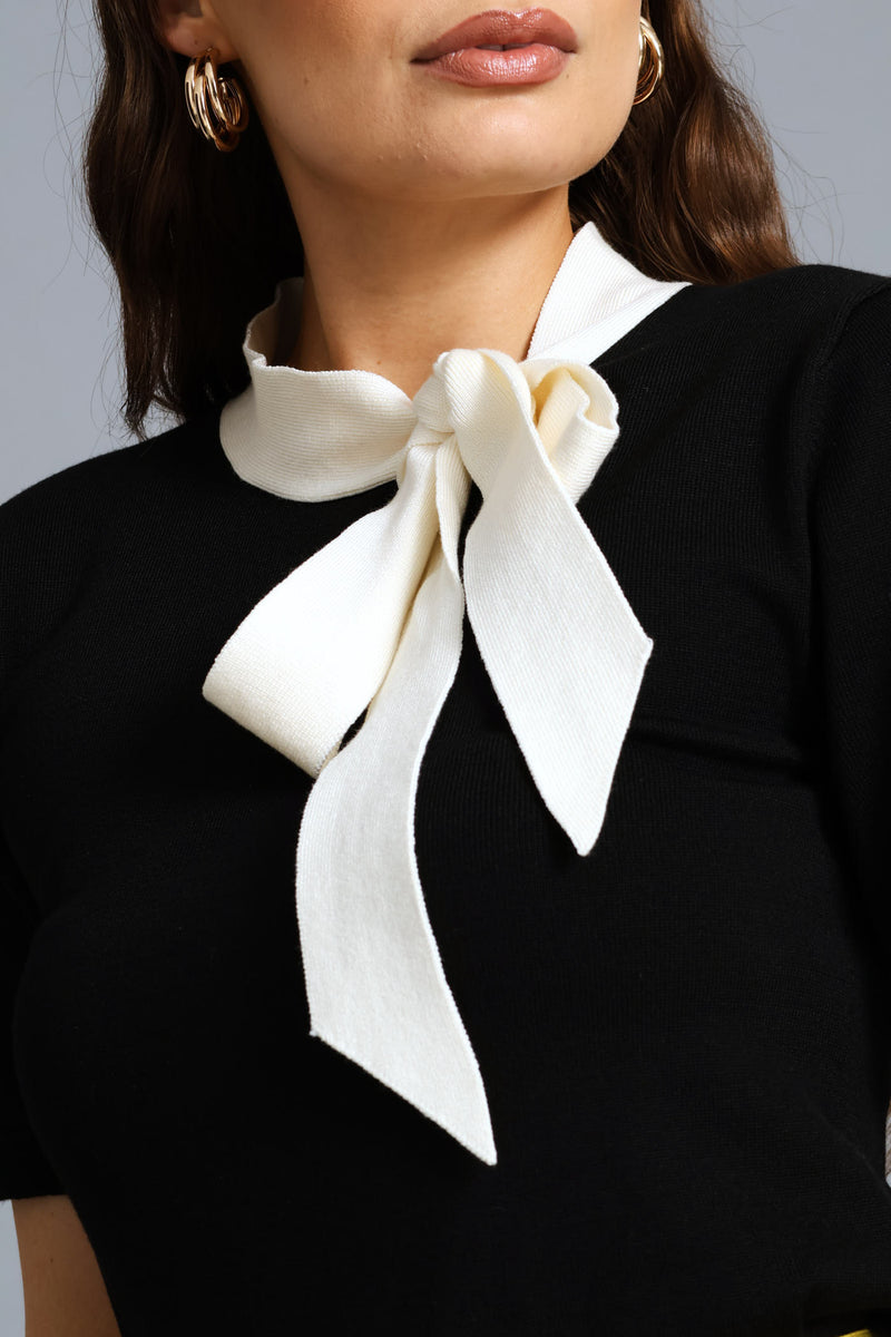 Kitty Bow Contrast Pullover - Black/Cream