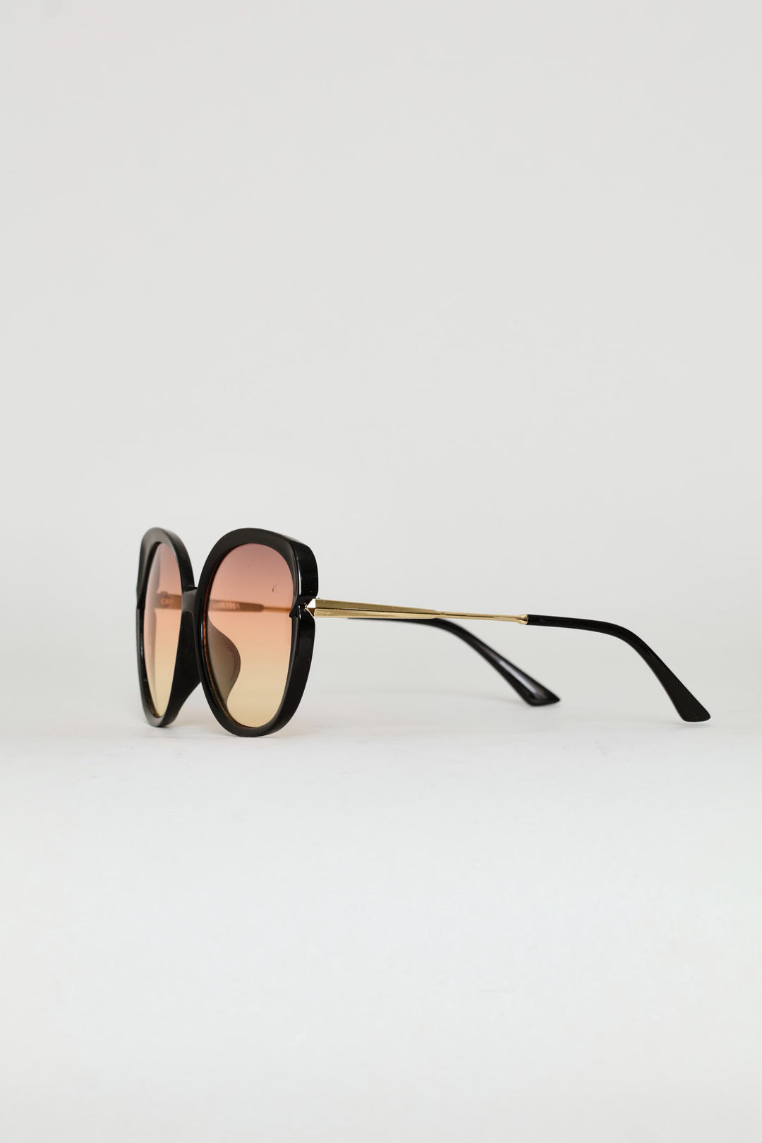Round Frame Rainbow Grad Lense Sunglasses - Black