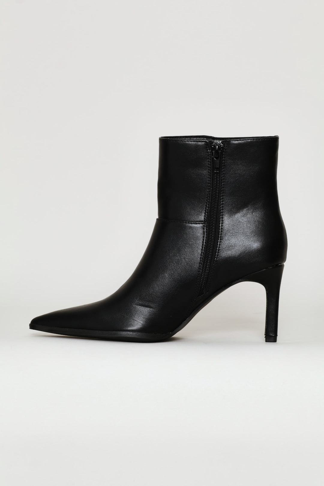 Pointy Panelled Boot - Black