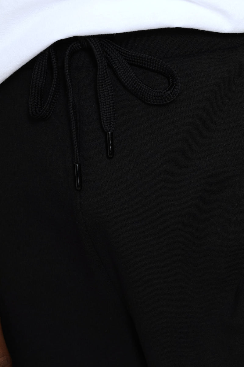 Plain Fleece Short - Black