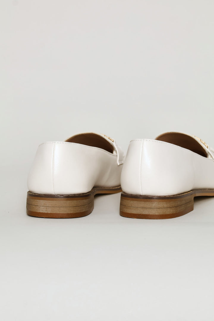 Circle Link Trim Loafer - Off White