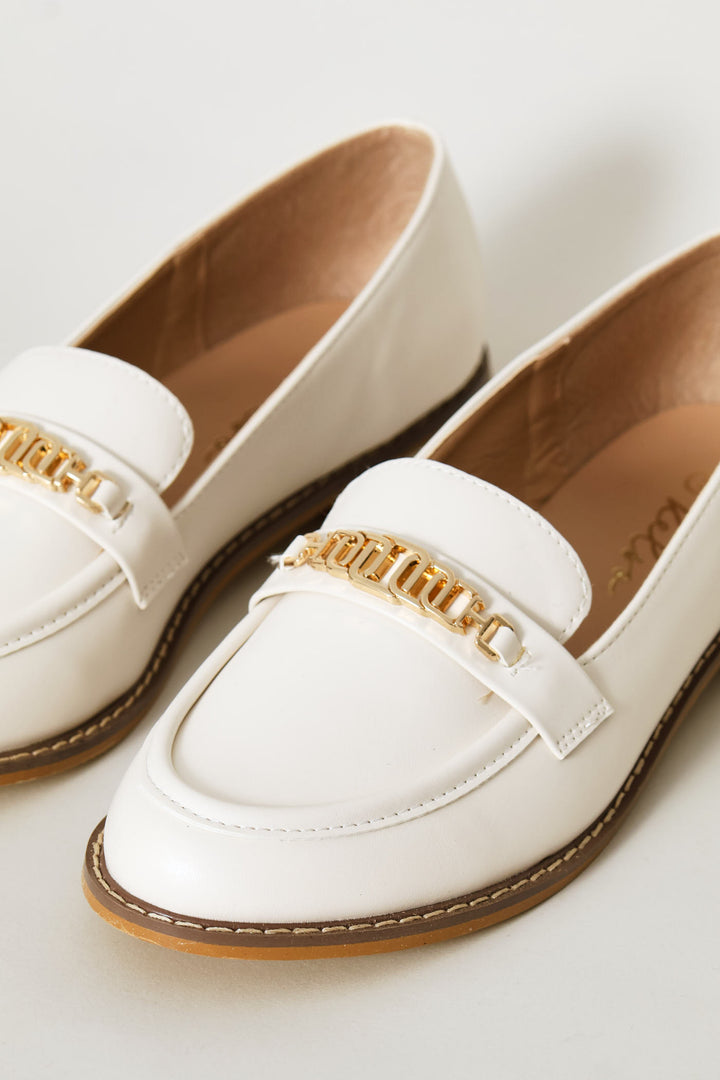 Circle Link Trim Loafer - Off White
