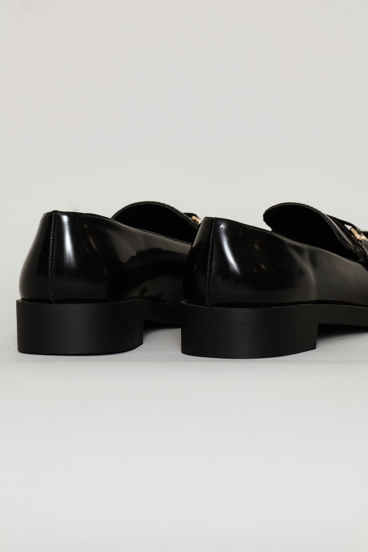 Gold Trim Detail Smart Loafer - Black