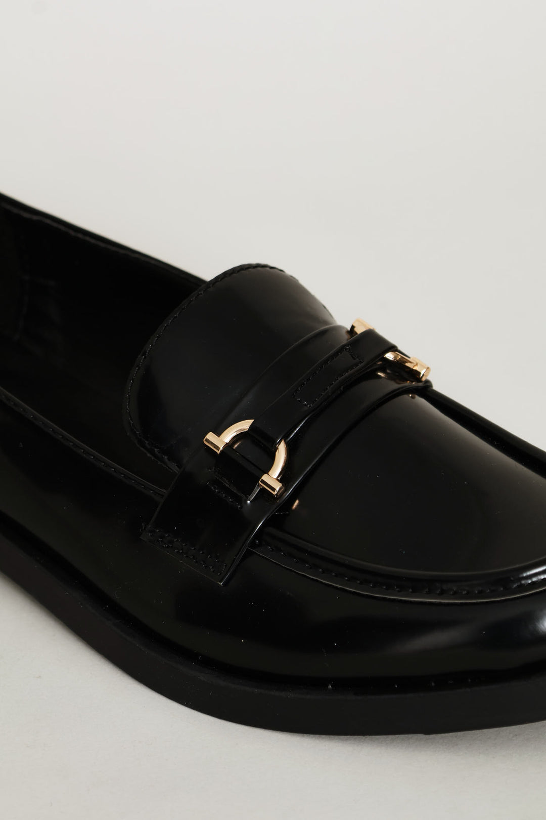 Gold Trim Detail Smart Loafer - Black