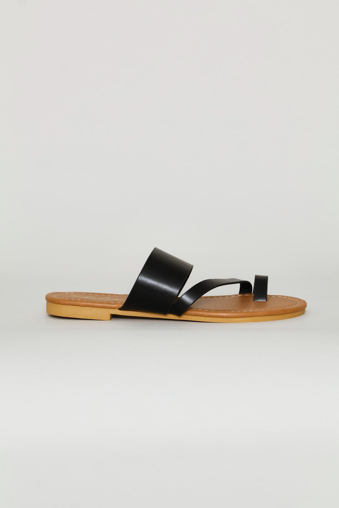 Crosstrap Toe Post Sandal - Black